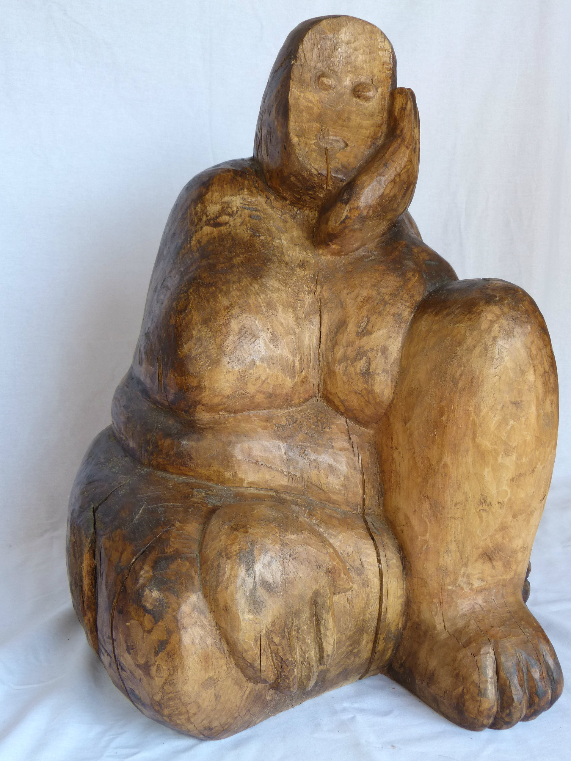 Adriana - Sculpture contemporaine en bois de type ronde bosse en tilleul.